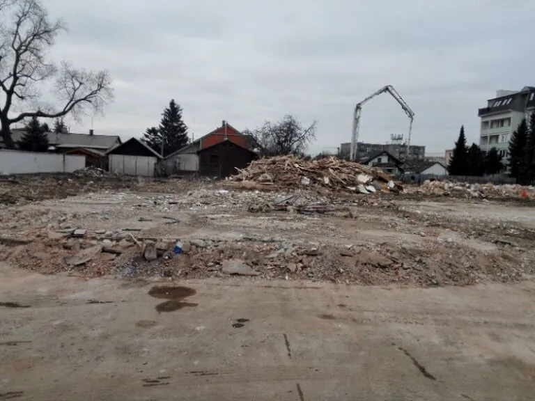 Búracie práce administratívnej budovy – dokončenie